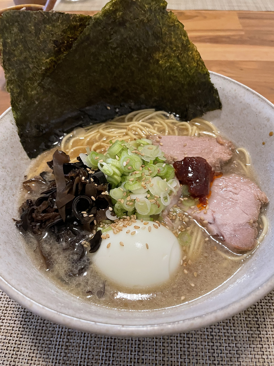 アメリカで本格的な豚骨ラーメンを自作！インスタントポットを
