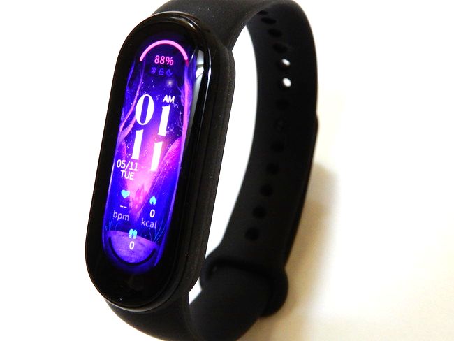 使用しているのはMi Band6