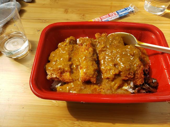 やっぱアウトドアはカレーが沁みる