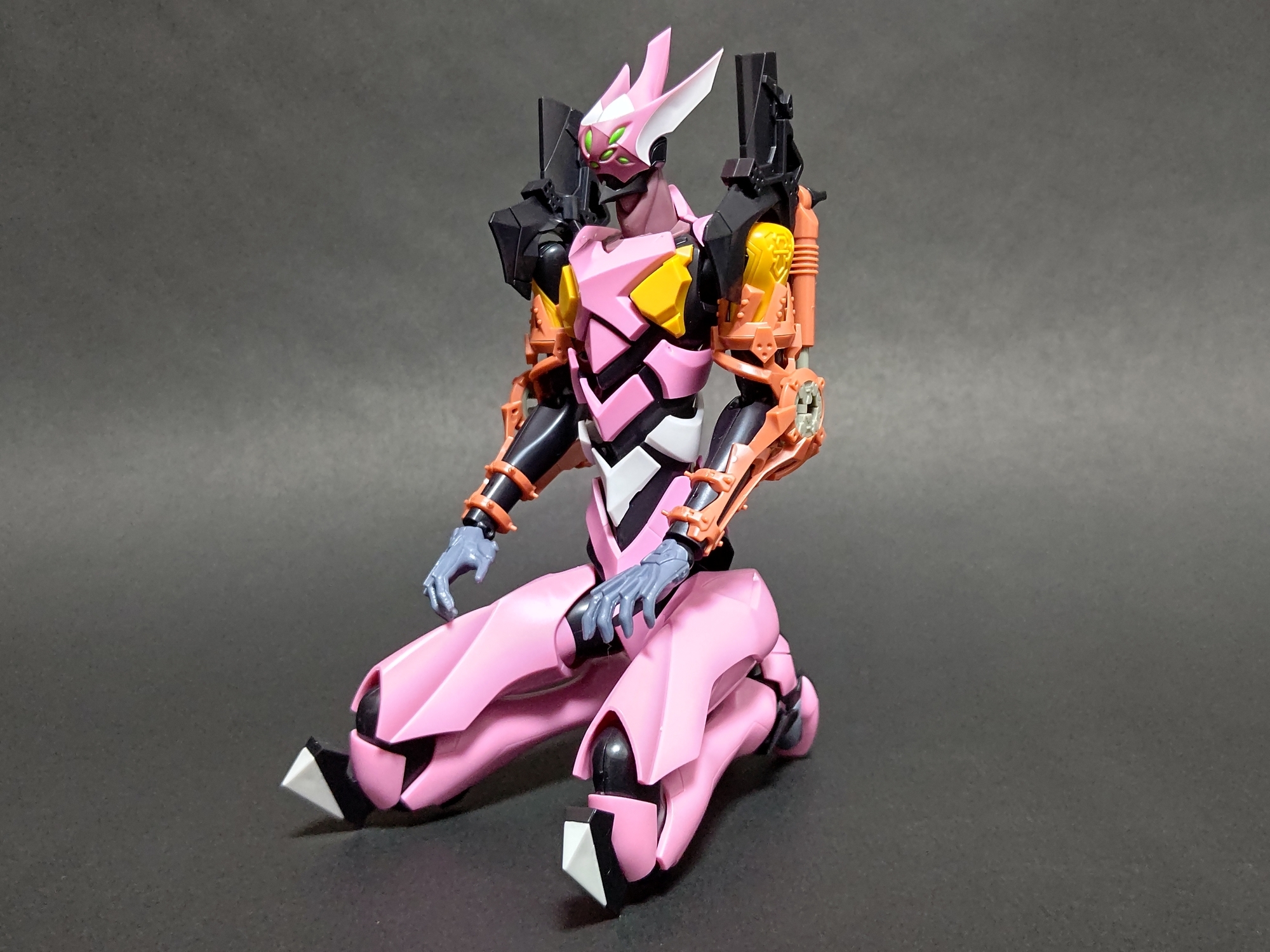 シン・エヴァンゲリオン劇場版 エヴァンゲリオン改8号機γ コトブキヤ エヴァ シン・エヴァンゲリオン劇場版」よりプラモデル