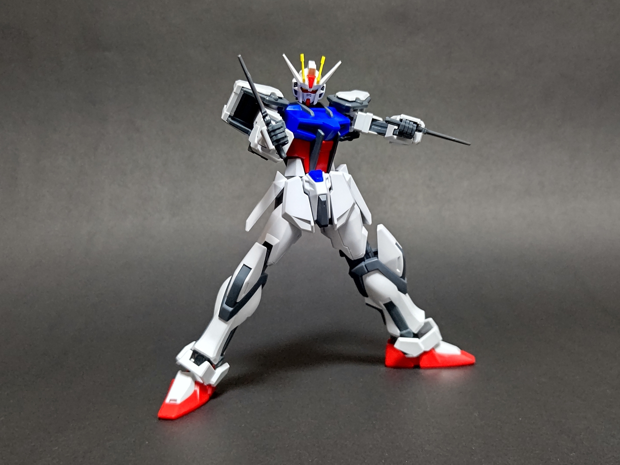 超初心者向けキット『ENTRY GRADE ストライクガンダム（ライト