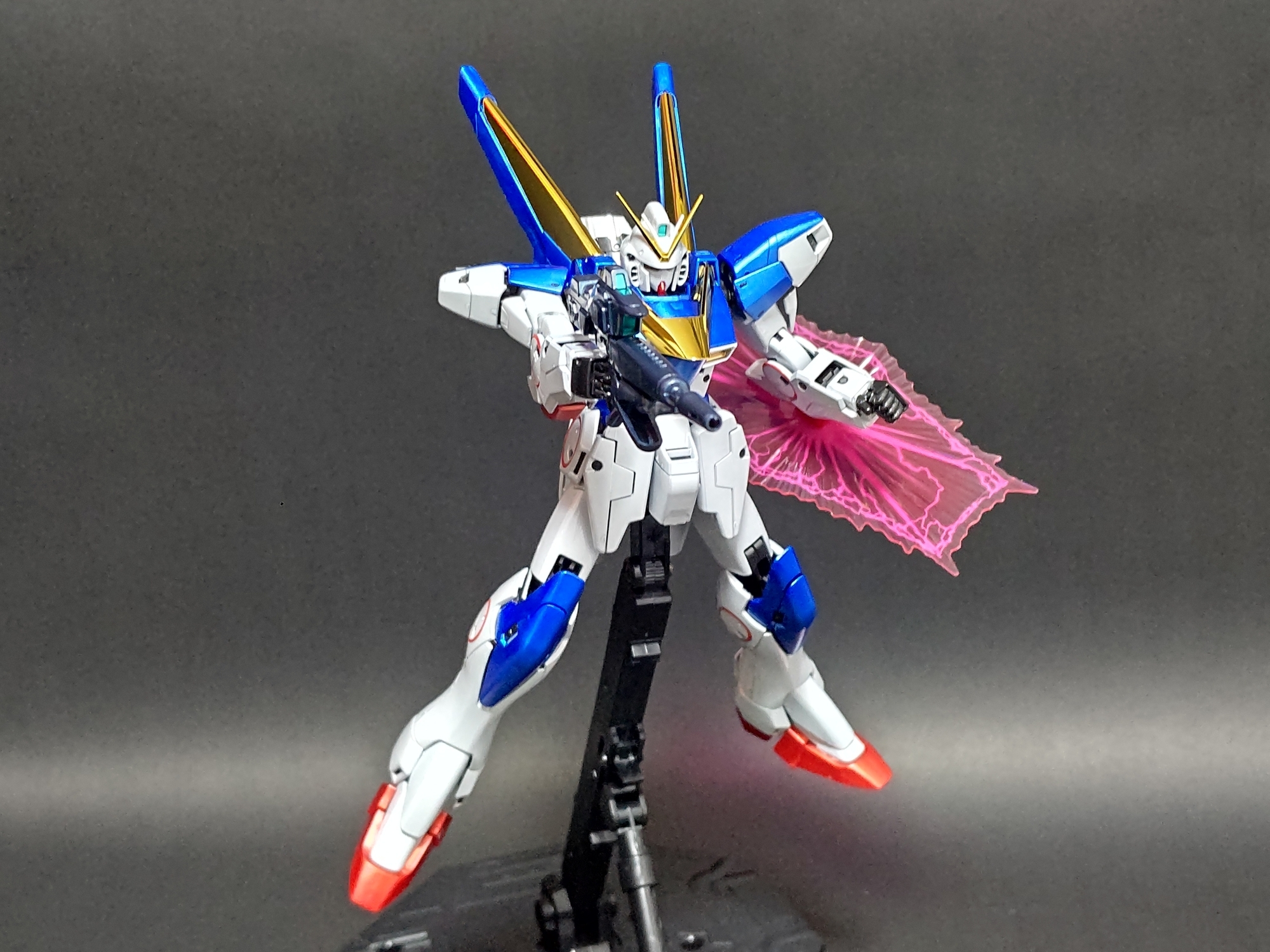 ◆未組立品◆MG V2アサルトバスターガンダム　チタニウムフィニッシュ sn50_yb07m8lz1hh.jpg