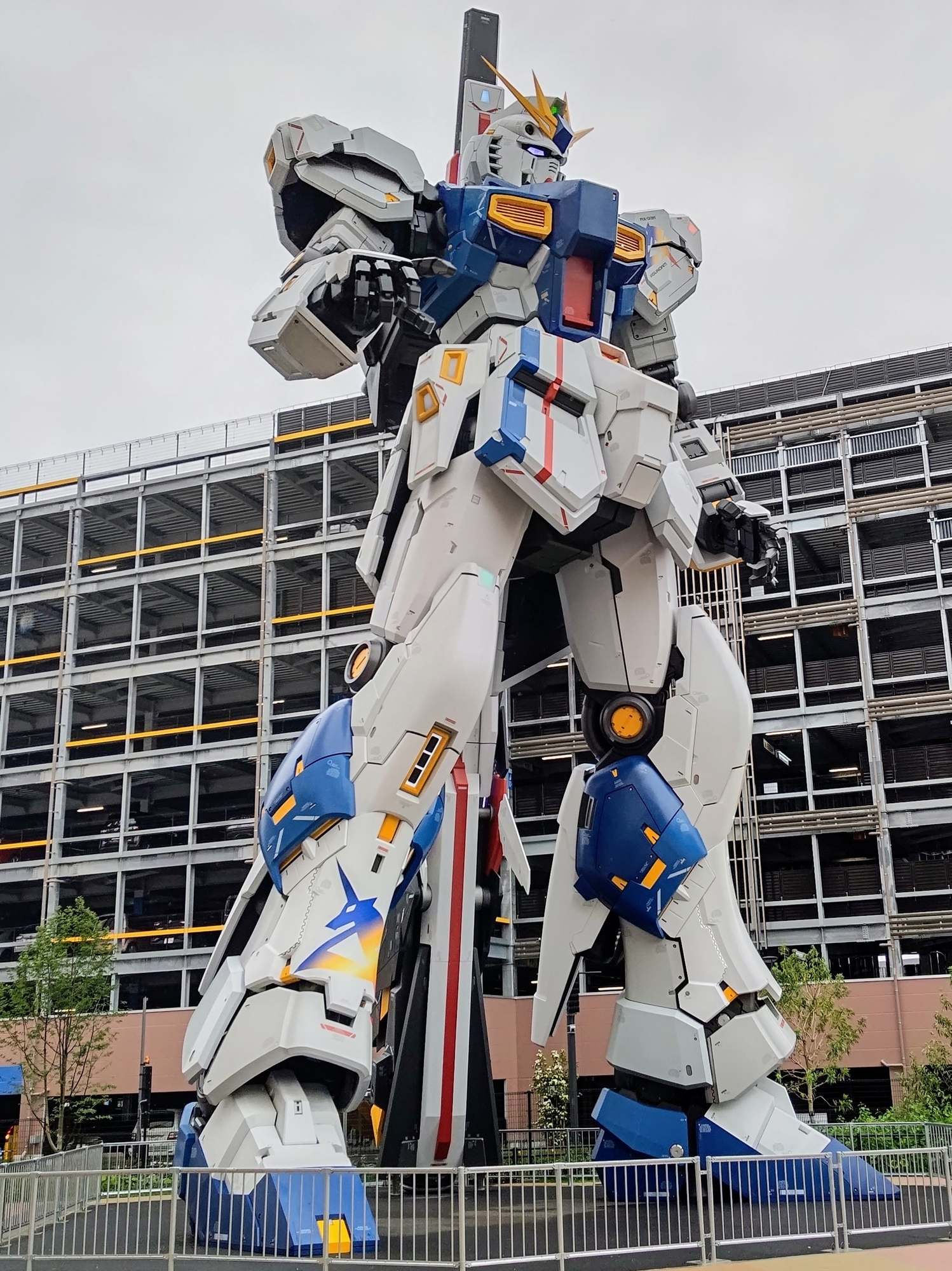 「等身大νガンダム立像」を見に行ってきた【ガンダムパーク福岡/ガンダムベース福岡】 - ゆめろぐ