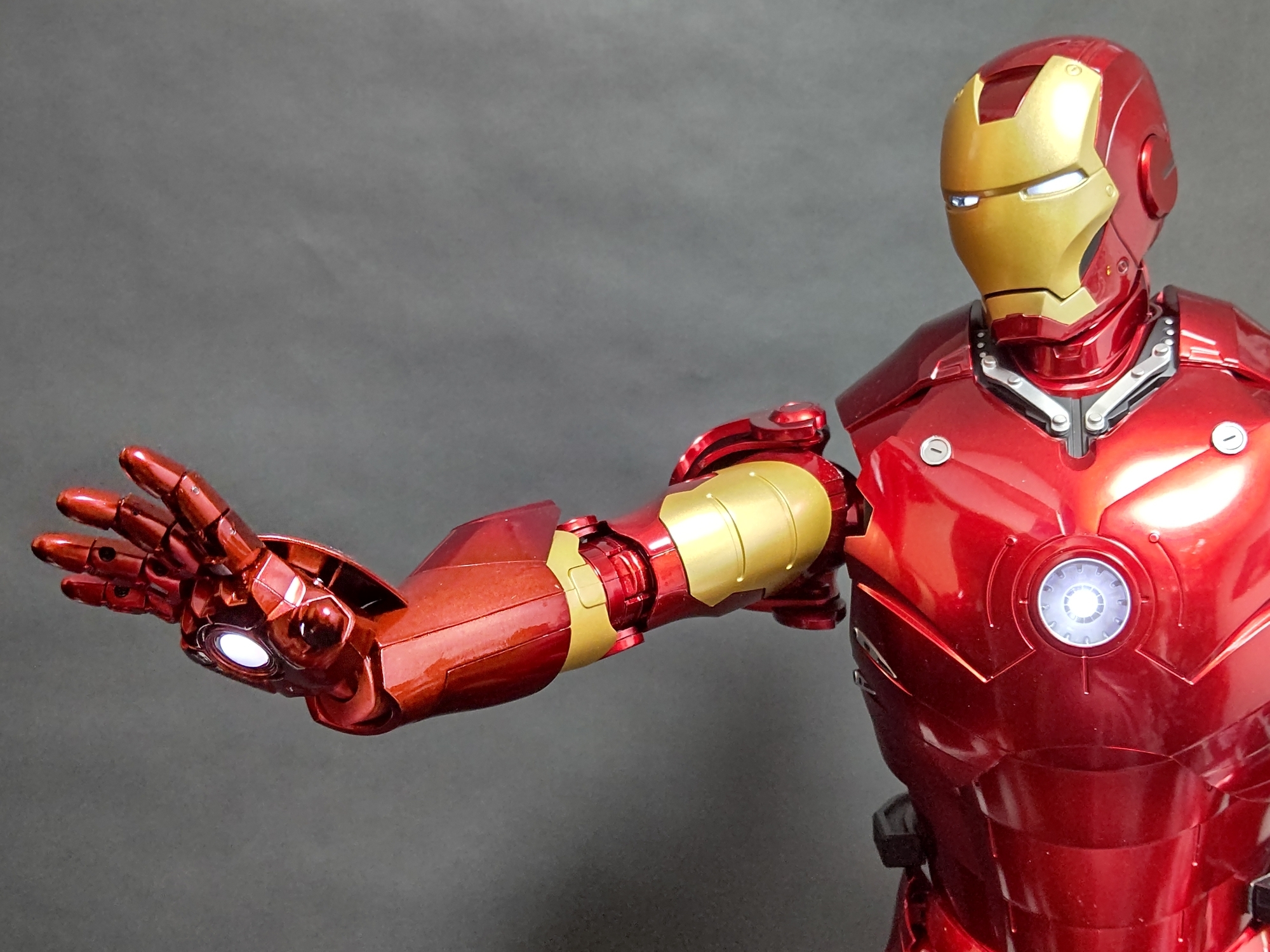 全長60cm アイアンマン マーク３ 巨大フィギュアが完成 デアゴスティーニ ゆめろぐ