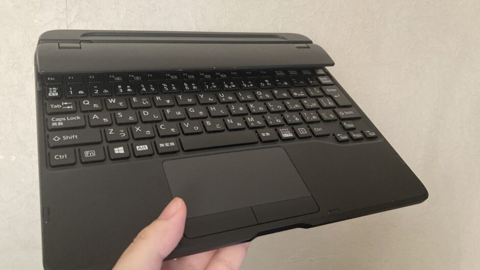 Arrows Tab Q508/SEの純正キーボード購入レビュー、一部キー配置