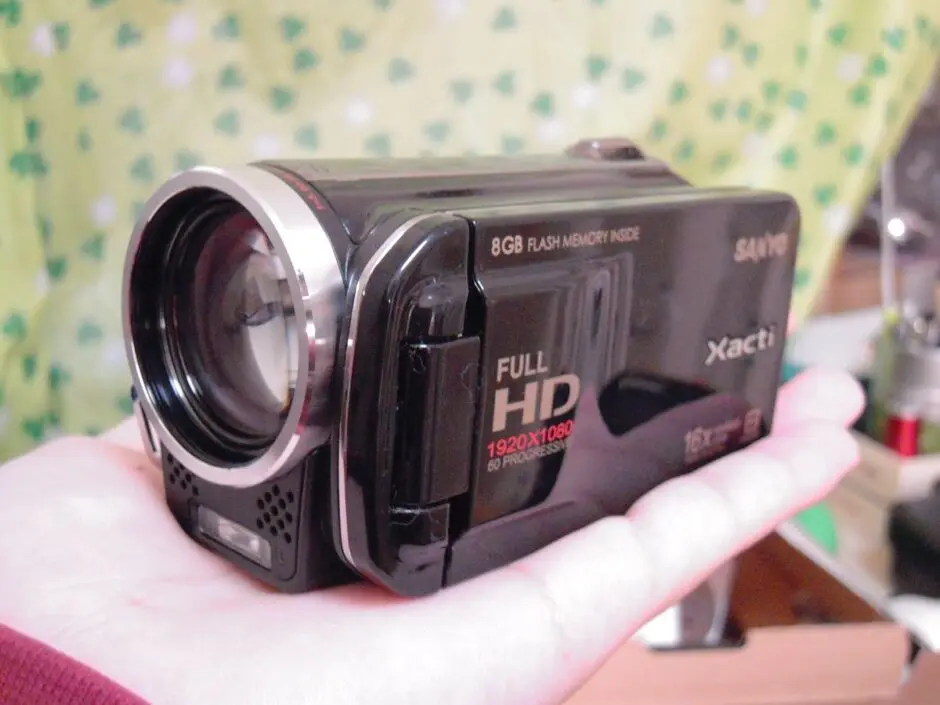 【動作確認ＯＫ】SANYO Xacti　DMX-CG11 中古】SANYO 三洋電機 Xacti DMX-CG11 オレンジ デジタル
