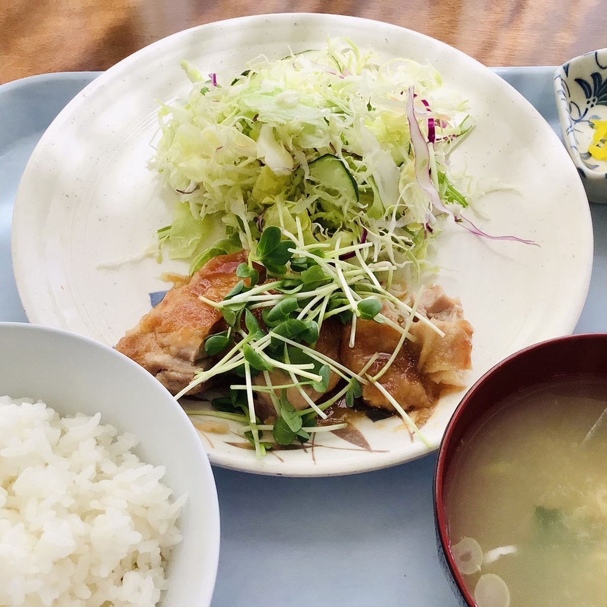 八戸北インター工業団地 インテリジェントプラザで500円ランチ - 都会で12年働いてウつになったので 青森を遊び倒ス事にした