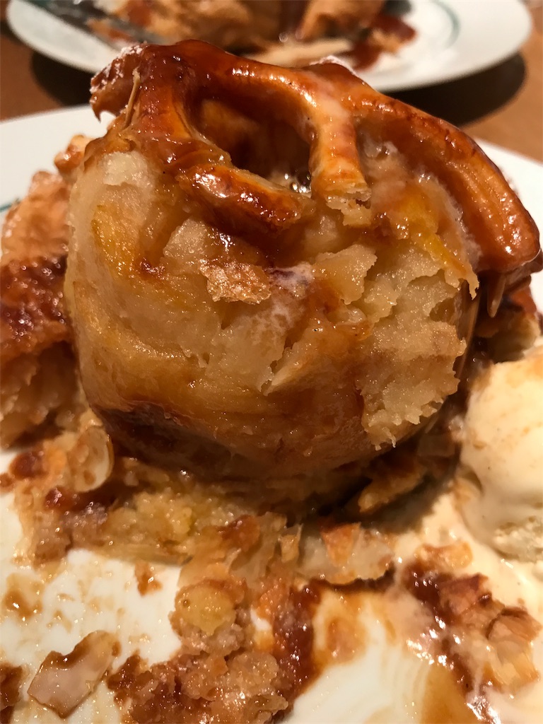 リバレインにある ブルックリン パーラーで 丸ごとホット アップルパイを食べてきました ゆみこの1日