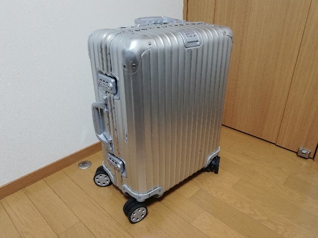 RIMOWA 32L 925.52 青ロゴ スーツケース TOPAS 青ロゴ・廃盤品 RIMOWA TOPAS CABIN TROLLEY 32L - メルカリ