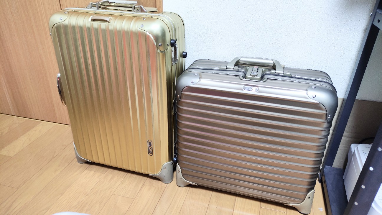 美品✈️【RIMOWAミレニアム限定GOLD　キャビントローリ】 RIMOWA限定トパーズゴールドキャビントローリーのレビュー