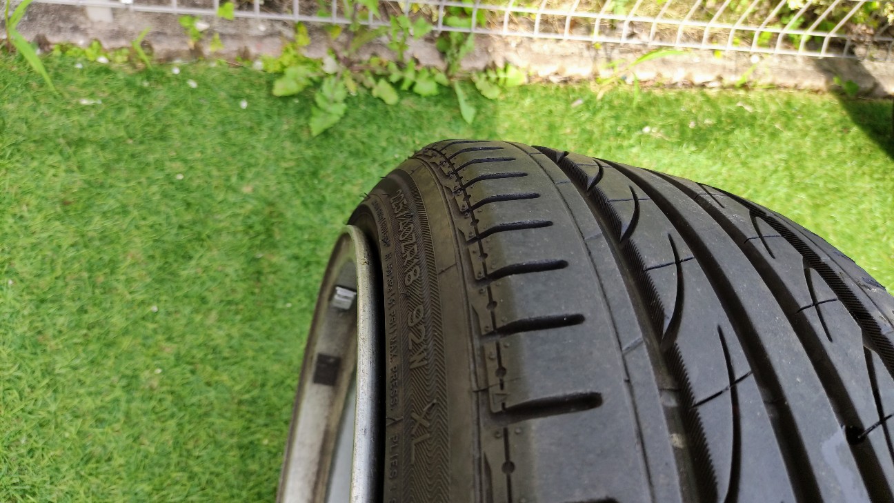 LUCCINI BUONO SPORTS 225/40R18を買ってみたら☆ - yunyun-fighter's