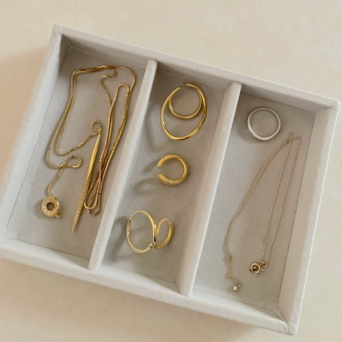 ミニマリストの100円収納】DAISOでアクセサリーBOXを新調しました