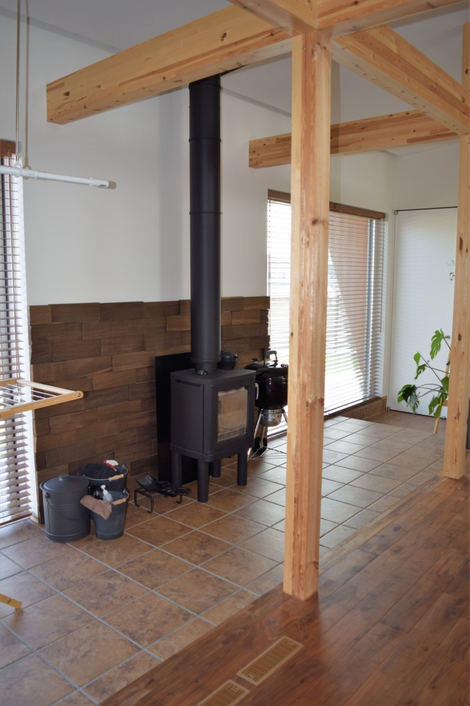 Web内覧会 土間と薪ストーブ マリンライトの灯る家で Web内覧会 土間と薪ストーブ マリンライトの灯る家で
