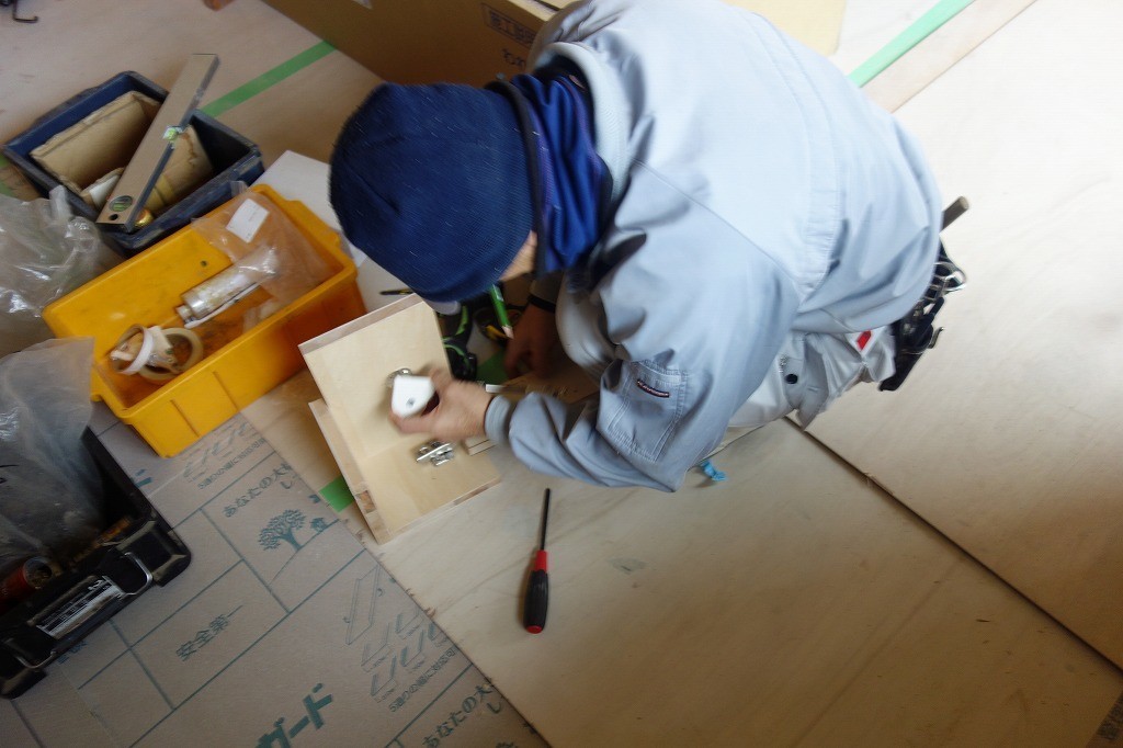 建具の吊り込み