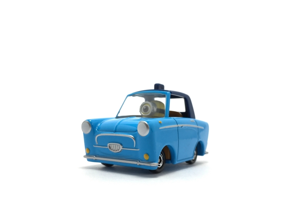 ドリームトミカ ライドオン ミニオン スチュアート ルーシーの車 トミカ インプリメント