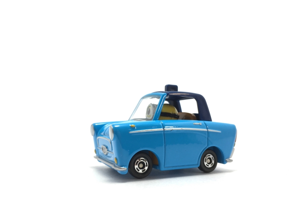 ドリームトミカ ライドオン ミニオン スチュアート ルーシーの車 トミカ インプリメント