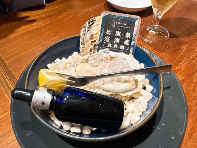 京橋オイスター Rovin　室津産の生牡蠣