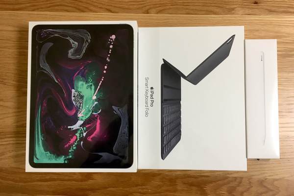 iPad Pro 11インチ、Apple Pencil、Smart Keyboard Folio 外箱