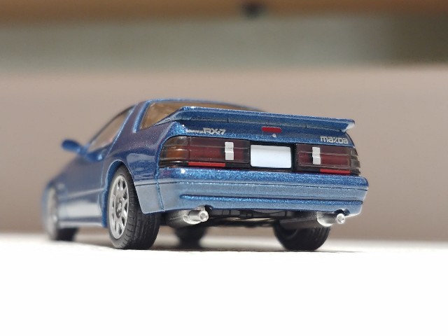 トミカリミテッドヴィンテージネオ LV-N192b マツダ サバンナRX