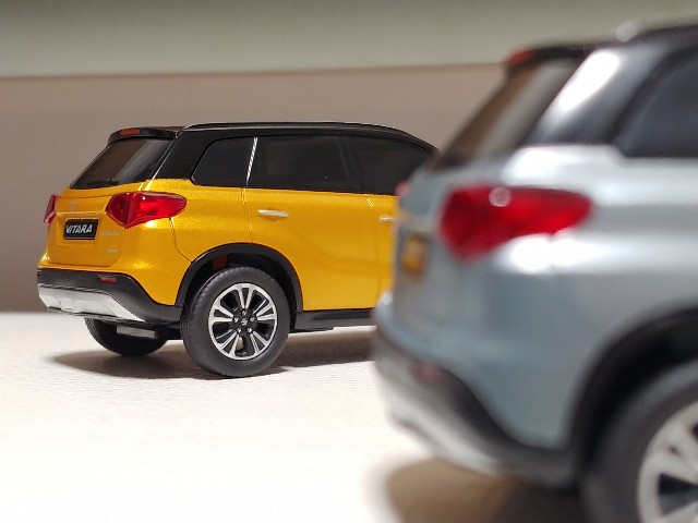 スズキオリジナル 1/43 ビターラ プルバックカー - ミニカーでFreude