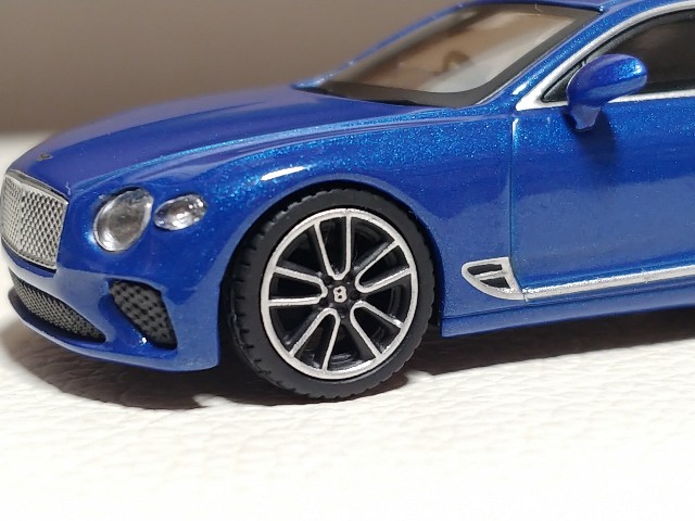 MINI GT ベントレー・コンチネンタル GT 　ブルー(チェイスカー) MINI GT ベントレー・コンチネンタル GT ブルー(チェイスカー