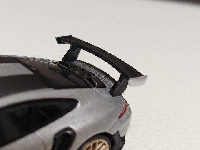 TSM MINI GT ポルシェ 911 GT2 RS GTシルバーメタリック - ミニカーで