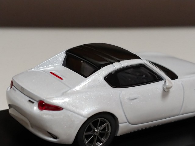 【中古】「未使用品」京商 1/64 マツダ ROADSTER RF RS 2016 ホワイト 完成品 おもちゃ 京商 1/64 マツダ ND ロードスター RF RS 2016 ホワイト