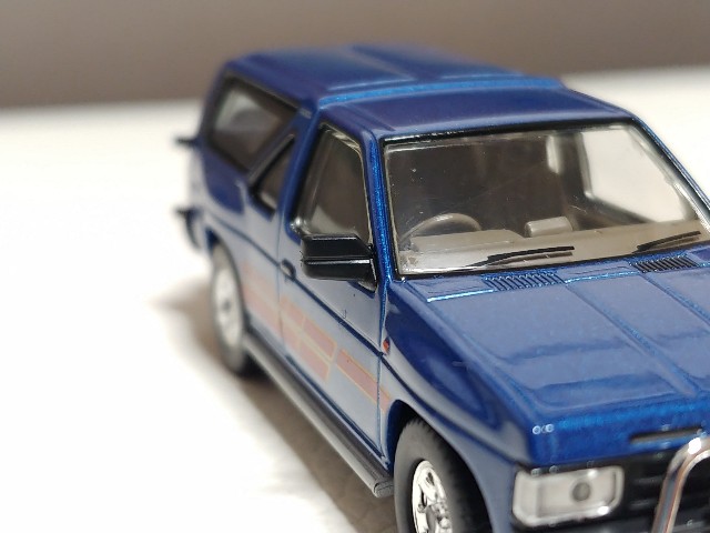 トミカリミテッドヴィンテージネオ LV-N63c 日産 テラノ R3M