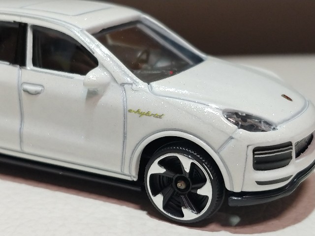 マジョレット SUVコレクション2 ポルシェ カイエン - ミニカーでFreude