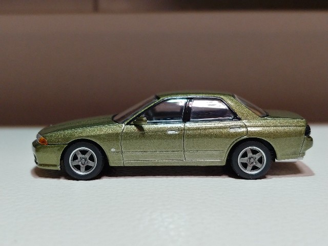 トミカリミテッドヴィンテージネオ LV-N213a 日産 スカイライン