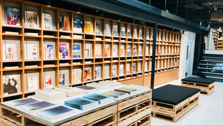 本好き必見 ブックカフェ バー 本屋などの東京お出かけbookスポット７選 ホンダナ