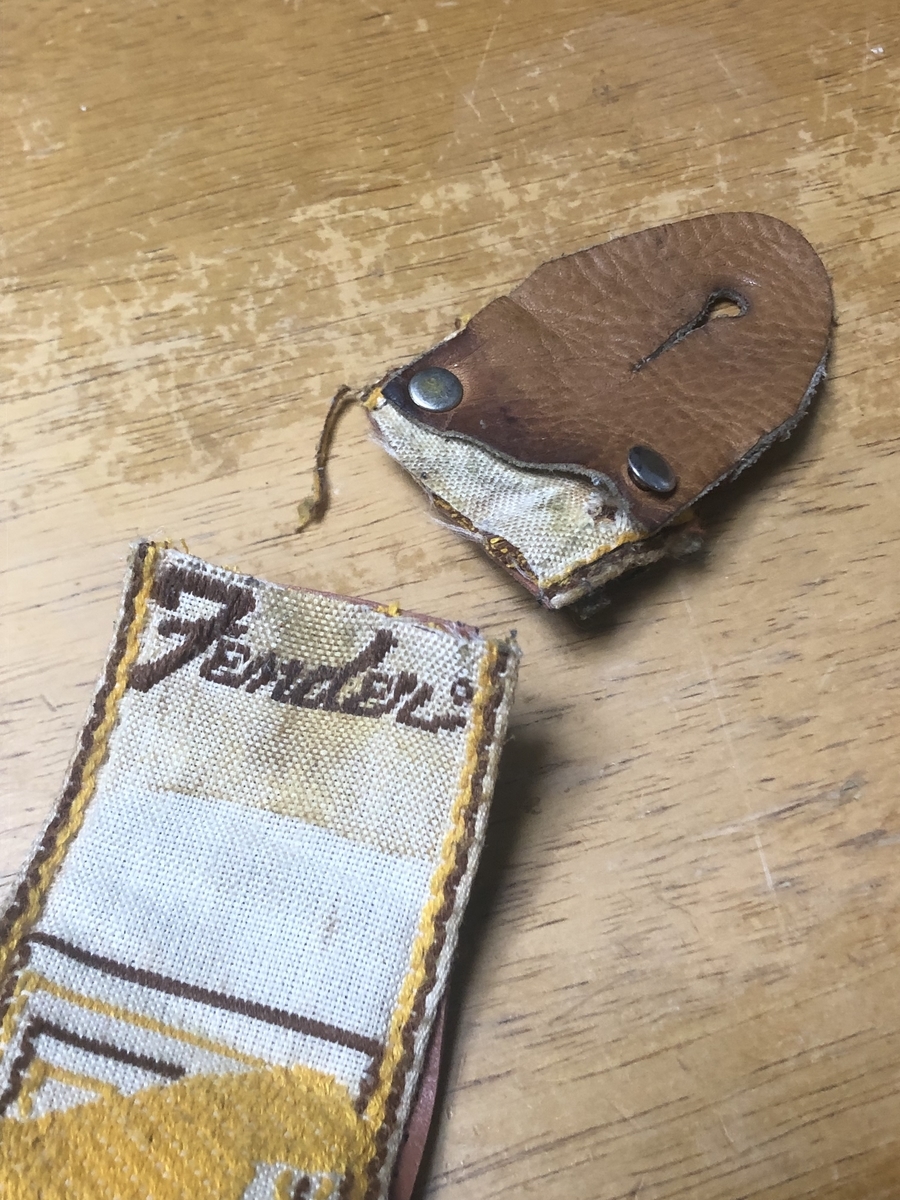 Fenderビンテージモノグラムストラップのレストア - うーたんの