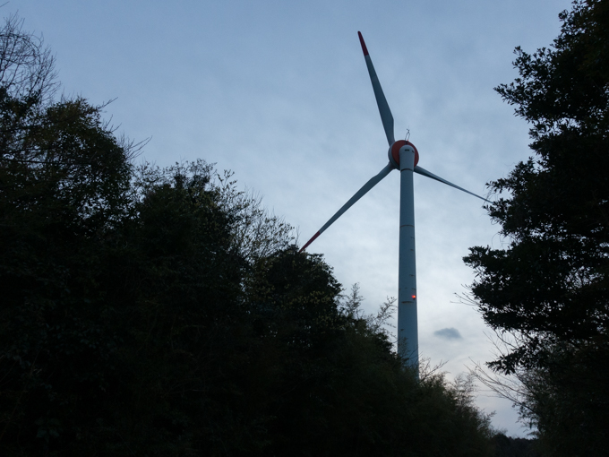 千畳敷の風力発電のプロペラ