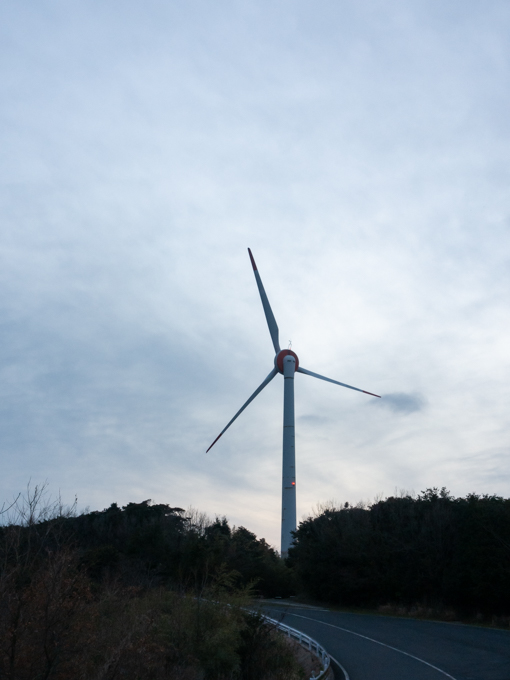 千畳敷の風力発電のプロペラ