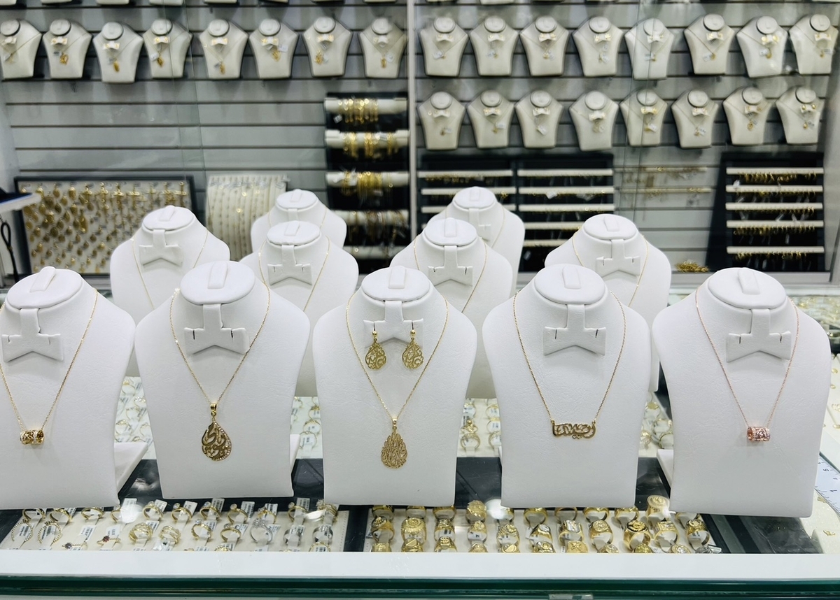 【専用】18K１ｇ　ドバイゴールドスーク買い付け　イスラム教典　アヤトゥルクルシ 専用】18K1g ドバイゴールドスーク買い付け イスラム教典 アヤ
