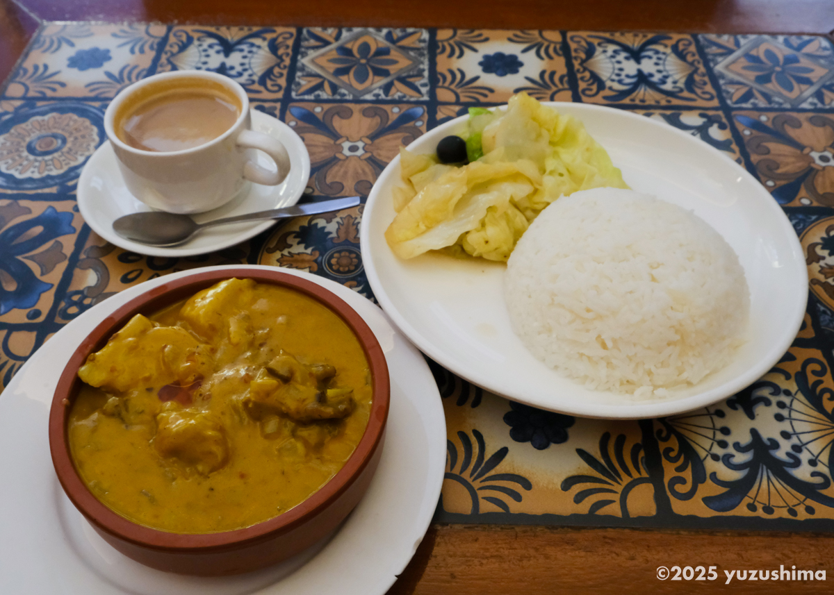 金福龍葡式牛扒茶餐廳のカレー