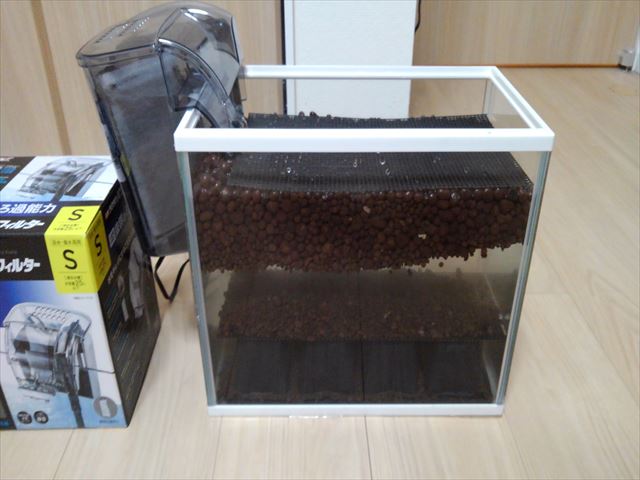 水槽栽培完成 ナイスリカバリーでなんとか使えそうな水耕栽培装置になりました よっしーの少量多品種で楽しむ家庭菜園