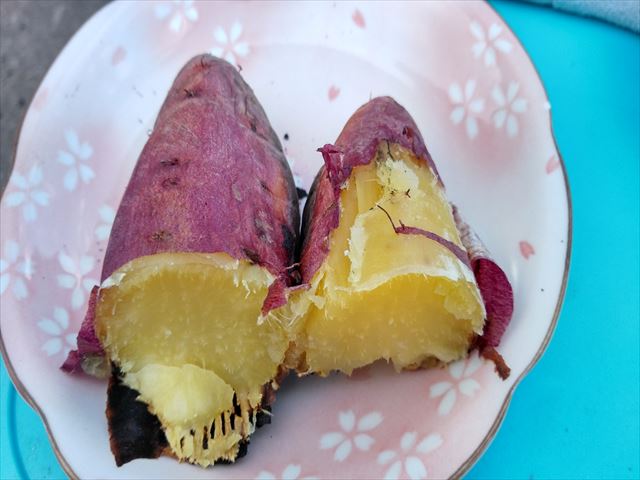 完成した焼き芋