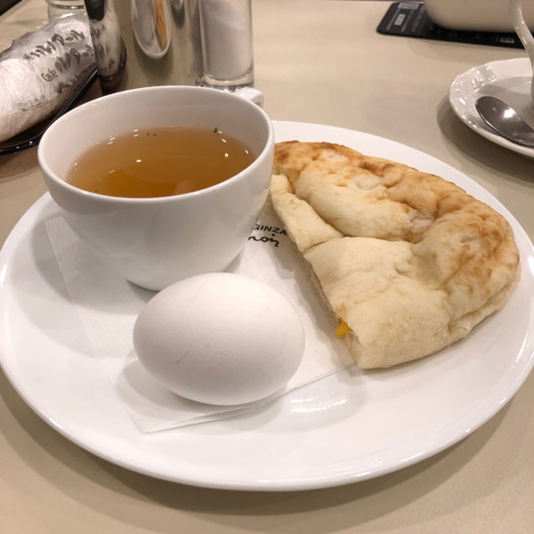 テンション上がるモーニングb 壁際のルノアール