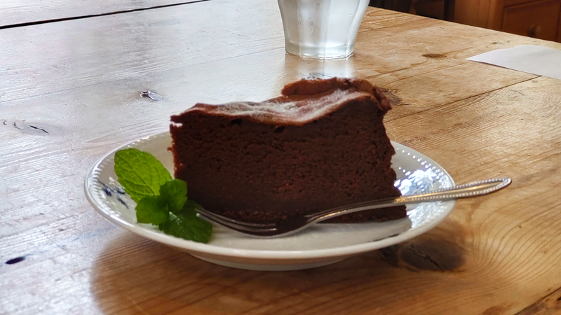 TEA ROOM BURTON〈バートン〉（相模原市南区東林間）