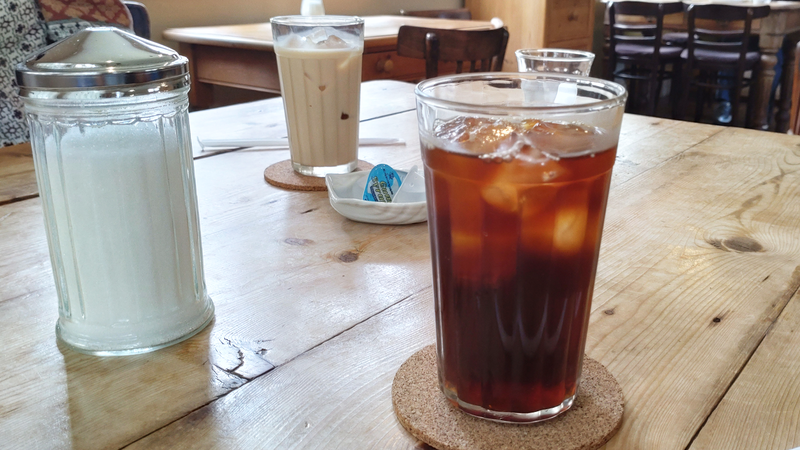 TEA ROOM BURTON〈バートン〉（相模原市南区東林間）