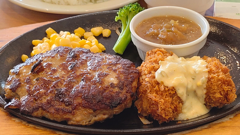 ココス 小田急相模原店 （相模原市南区南台）