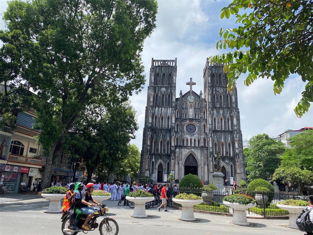 原画　油絵　ハノイ大教会 原画 油絵 ハノイ大教会 - メルカリ