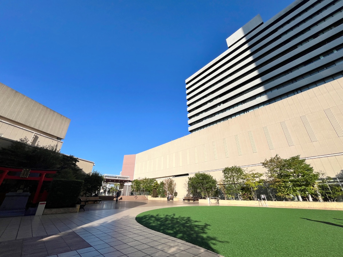 は な だこ 梅田 行き方