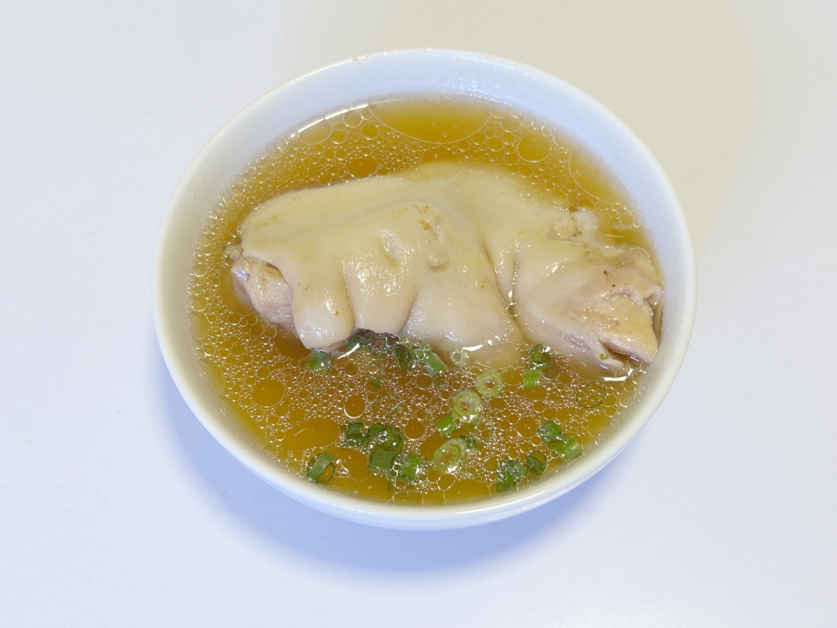 白だしで煮た豚足