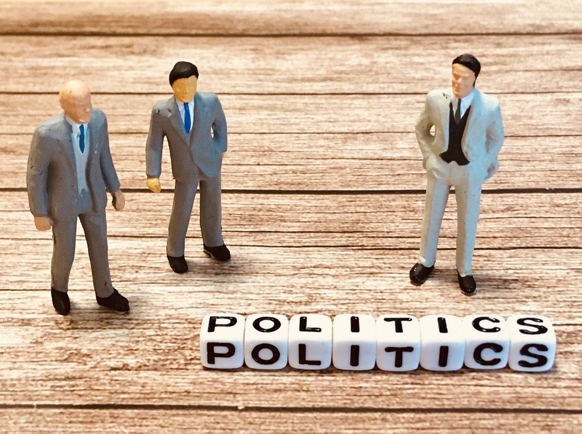 タカ派 ハト派 は英語でなんて言う 自民党総裁選は海外でどう報じられたか English Journal Online