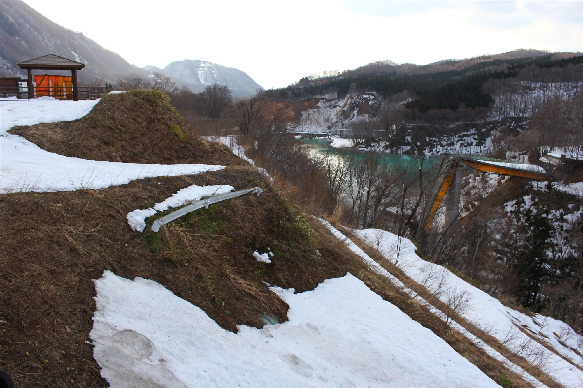 祭畤大橋遺構全景