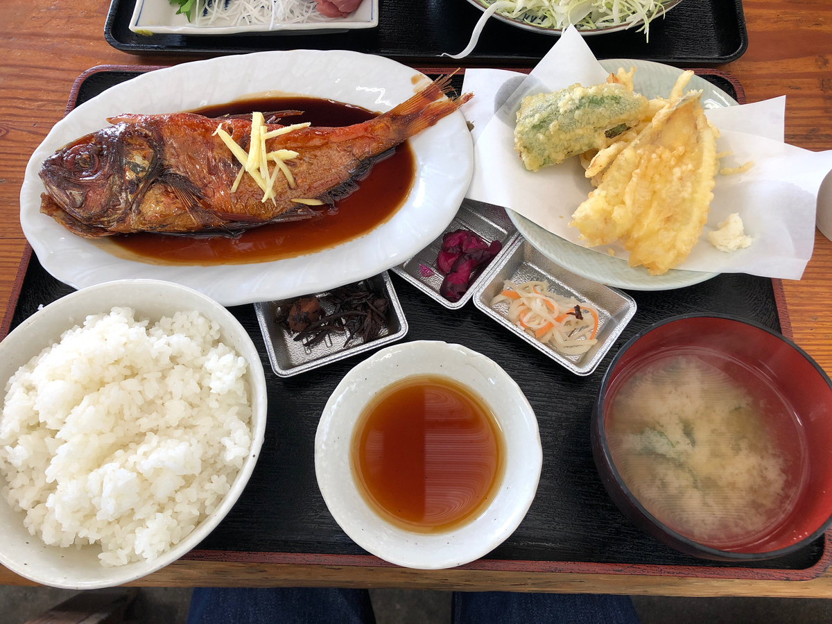 千葉県。相浜亭。ここはいいぞ。相浜亭。ドラマにも使われていたらしい。ラーメン屋さんとして(笑)。えぇ？　相浜亭。こちらは金目定食。相浜亭。