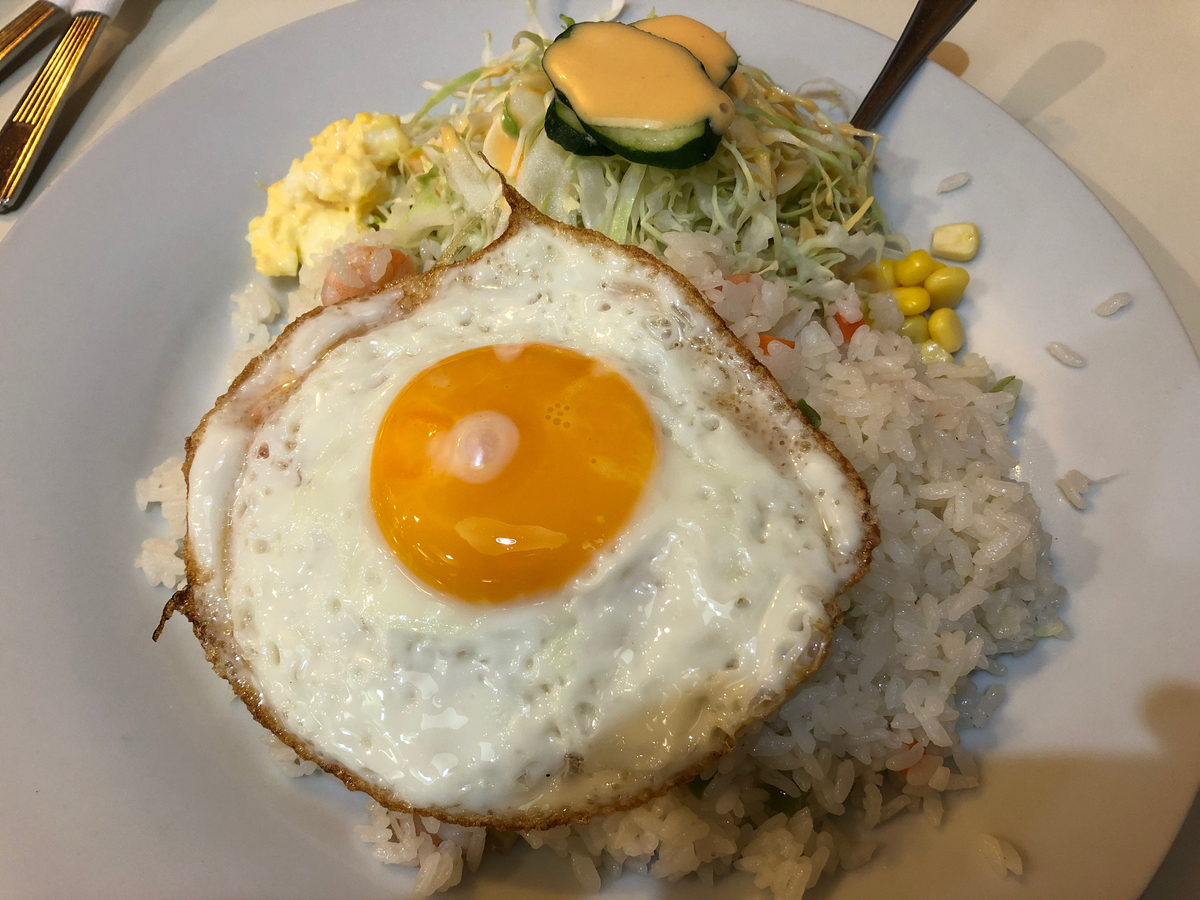 喫茶マーブル。マーブル。TOC. 喫茶店。五反田。ご飯。ピラフセット。エビピラフ。サラダ付き。目玉焼き。