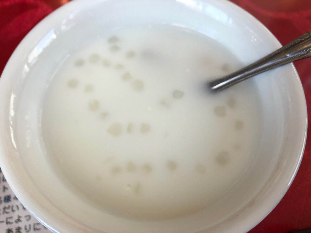 横浜。中華街。横浜中華街。We are ChinaTown. 萬福大飯店。中華。食べ放題。お店。メニュー。150品。オーダー式。エビマヨ。エビのマヨネーズ和え。炒飯。海鮮チャーハン。小籠包。ショウロンポウ。青椒肉絲。チンジャオロース。スープ。蟹肉入りフカヒレスープ。油淋鶏。ユーリンチー。春巻き。焼きそば。五目。五目あんかけ焼きそば。2度目。北京ダック。工程。包み。ももまん。ゴマ団子。仙草ゼリー。杏仁豆腐。果物入りココナッツミルク。